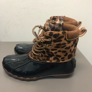 Jessica Carlyle duck boots